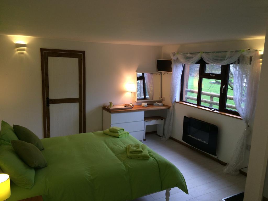 Barton Gate Farm
